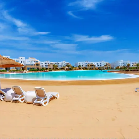 Swan Lake El Gouna - Crystal Lagoon View